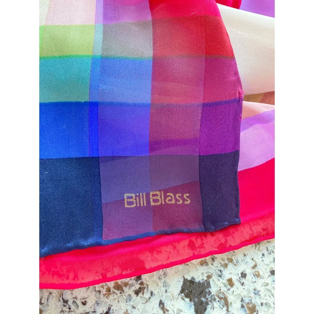 bill blass very good